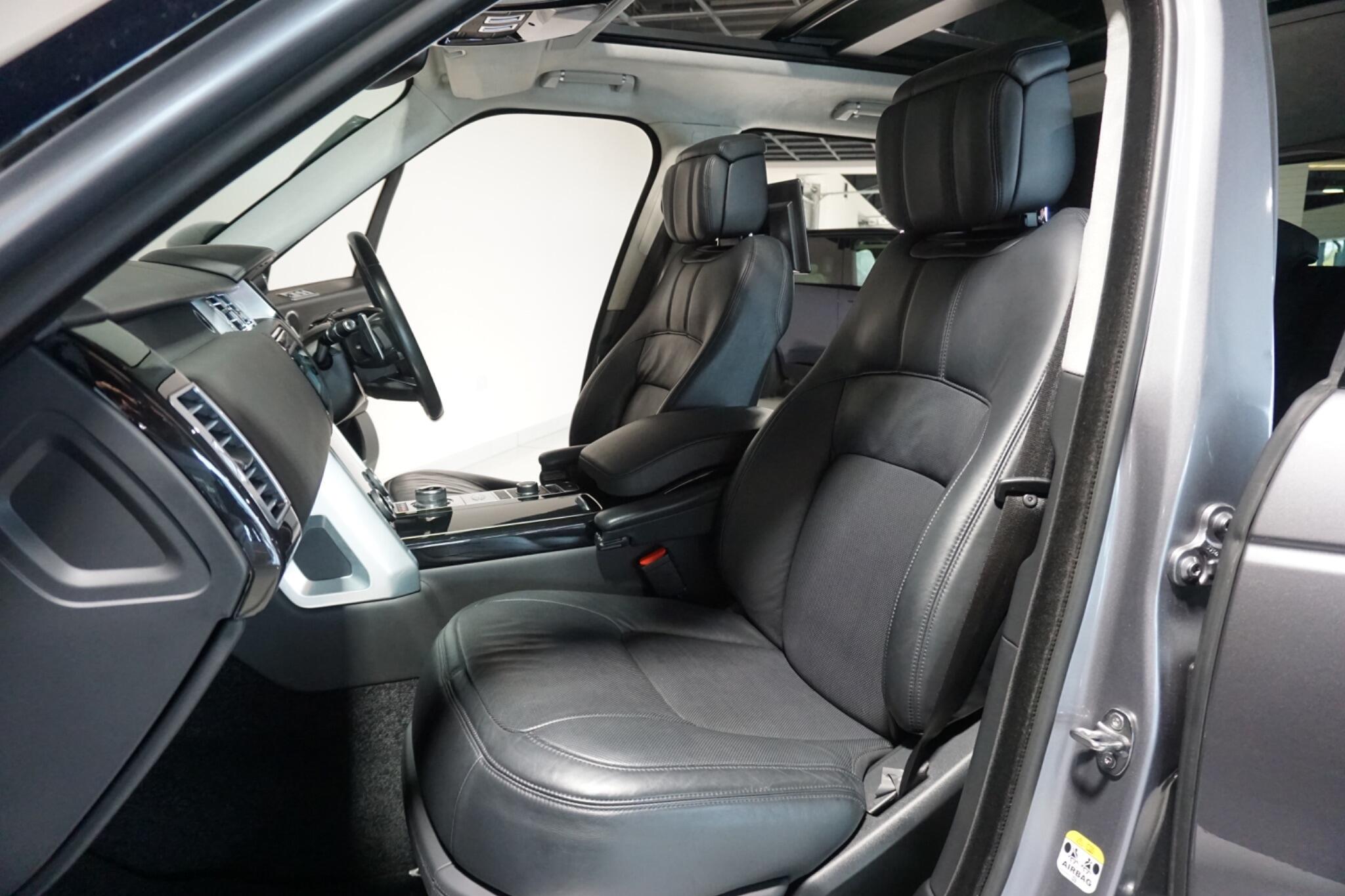 Land Rover Range Rover 2.0 P400e 13.1kWh Autobiography SUV 5dr Petrol Plug-in Hybrid Auto 4WD Euro 6 (s/s) (404 ps)